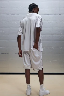 Regular Fit V Neck Mesh 01 T-shirt & Basketball Shorts Set | BoohooMAN UK