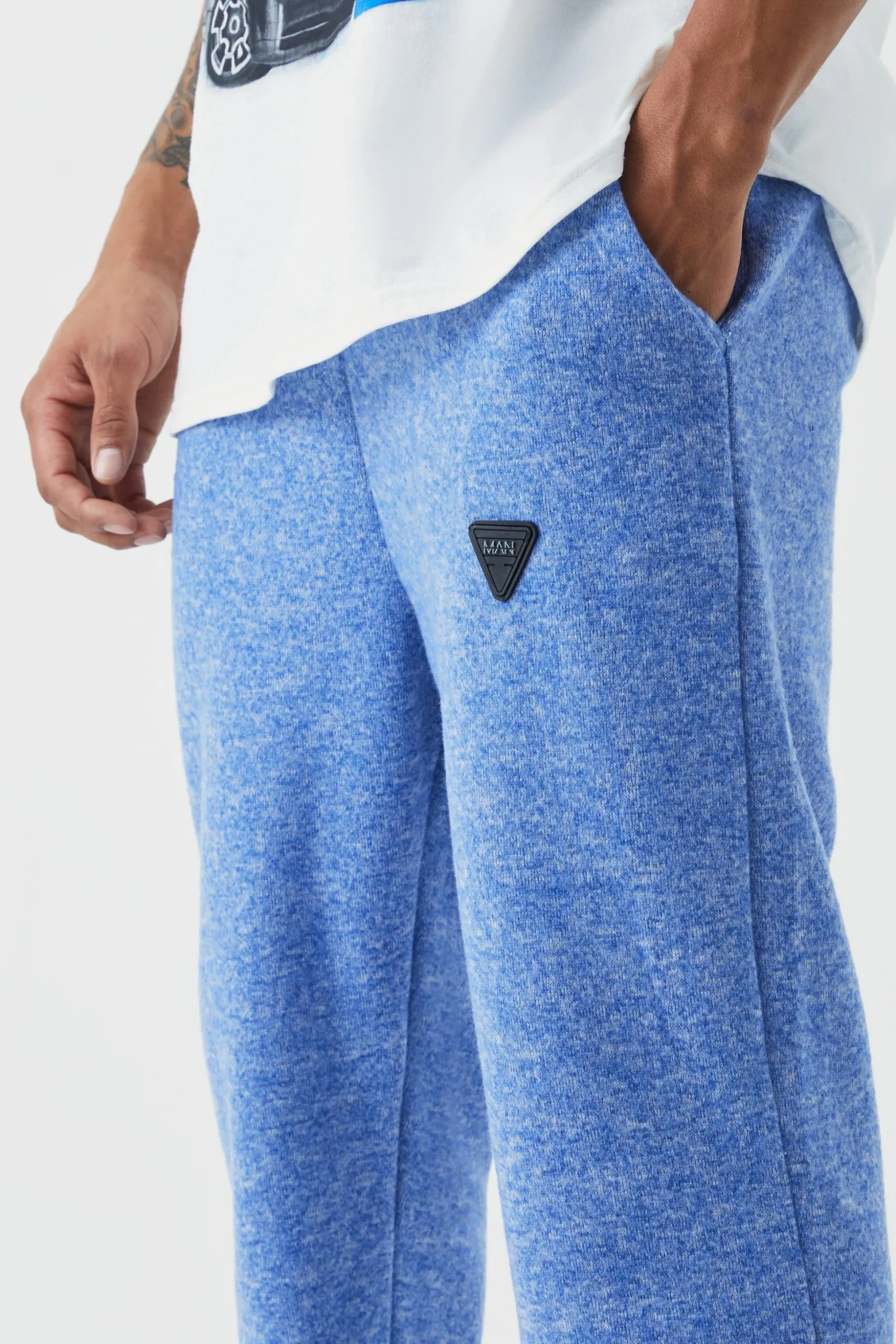 Regular Heavyweight Brushed Split Hem Jogger | BoohooMAN UK