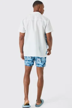 Regular Printed Shirt And Swim Short Set | BoohooMAN UK