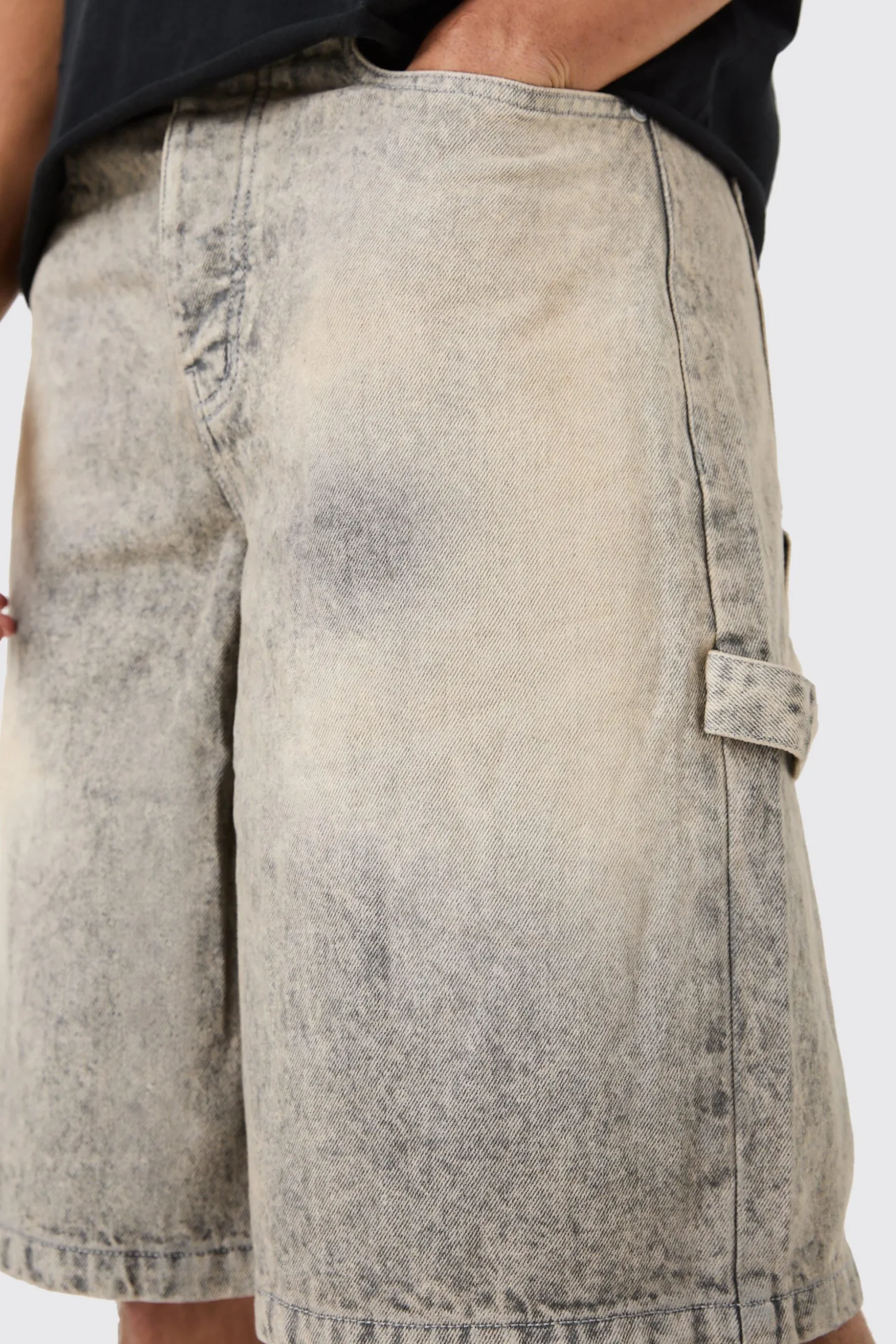 Regular Rigid Carpenter Tinted Denim Jorts | BoohooMAN UK