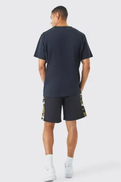 Relaxed Camo Side Panel Shorts | BoohooMAN UK