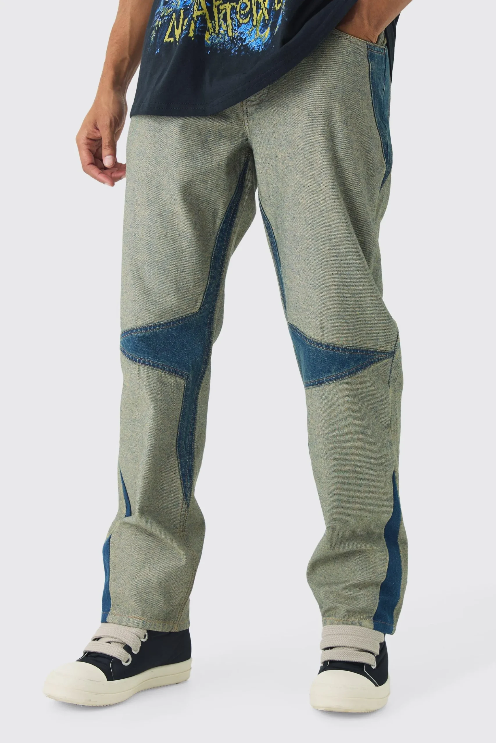 Relaxed Fit Cut Out Star Jeans | BoohooMAN UK