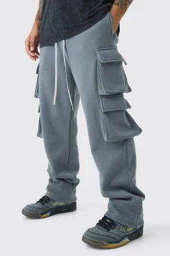 Relaxed Fit Double Pocket Cargo Jogger | BoohooMAN UK