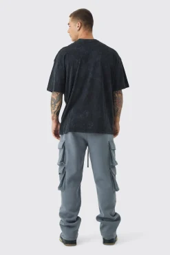 Relaxed Fit Double Pocket Cargo Jogger | BoohooMAN UK