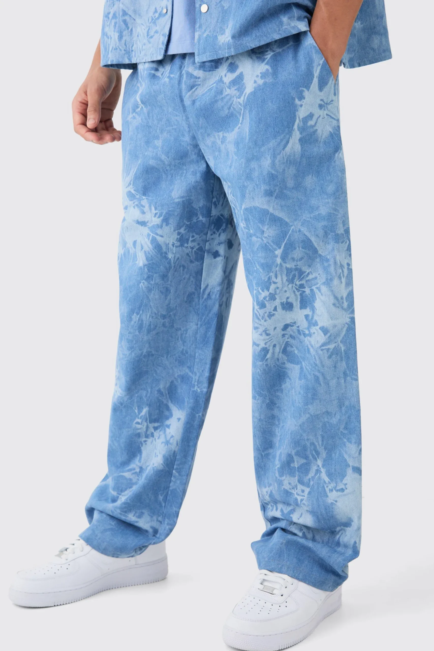 Relaxed Fit Elastic Waist Fabric Interest Jeans | BoohooMAN UK