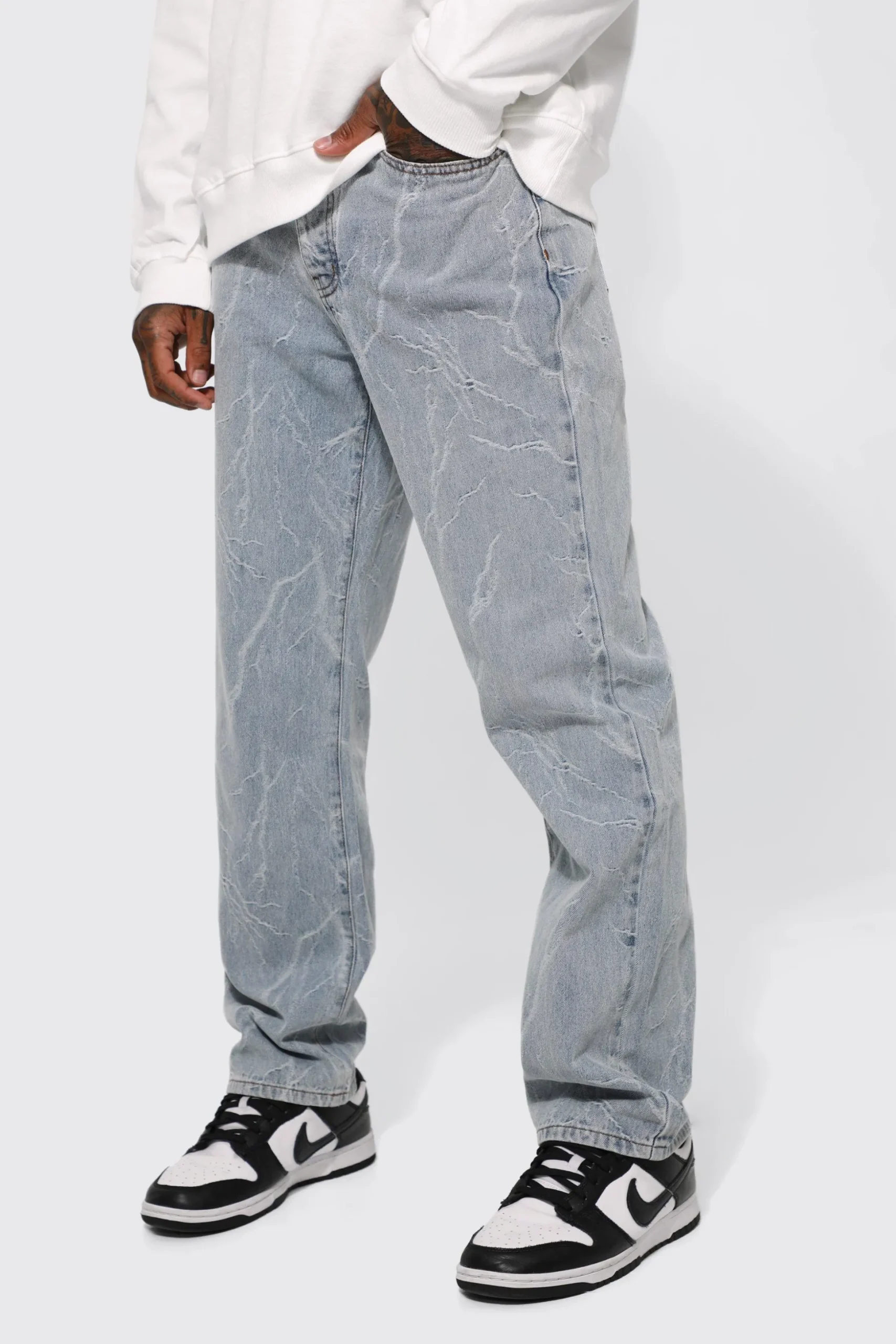 Relaxed Fit Lightning Jacquard Jeans | BoohooMAN UK