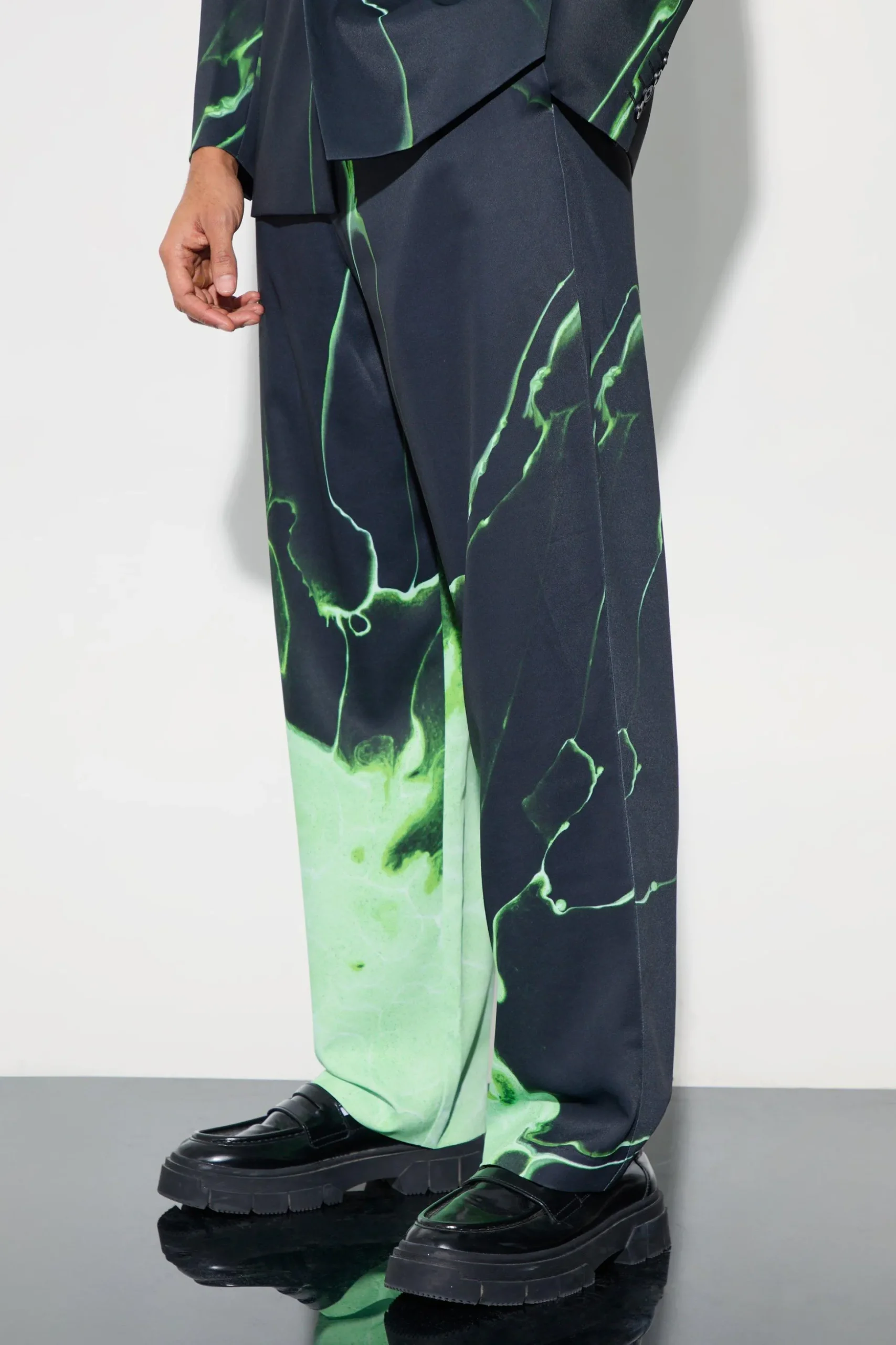 Relaxed Fit Marble Print Tailored Trouser | BoohooMAN UK