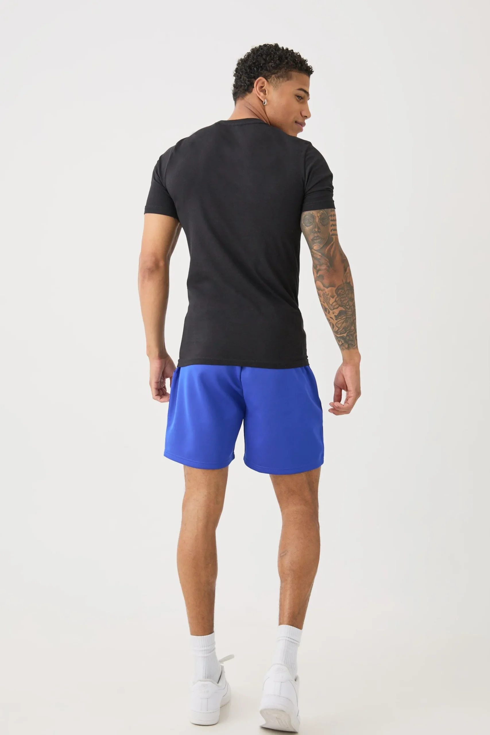 Relaxed Fit Short Length Scuba Short | BoohooMAN UK