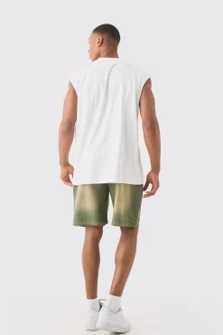 Relaxed Fit Spray Wash Short | BoohooMAN UK