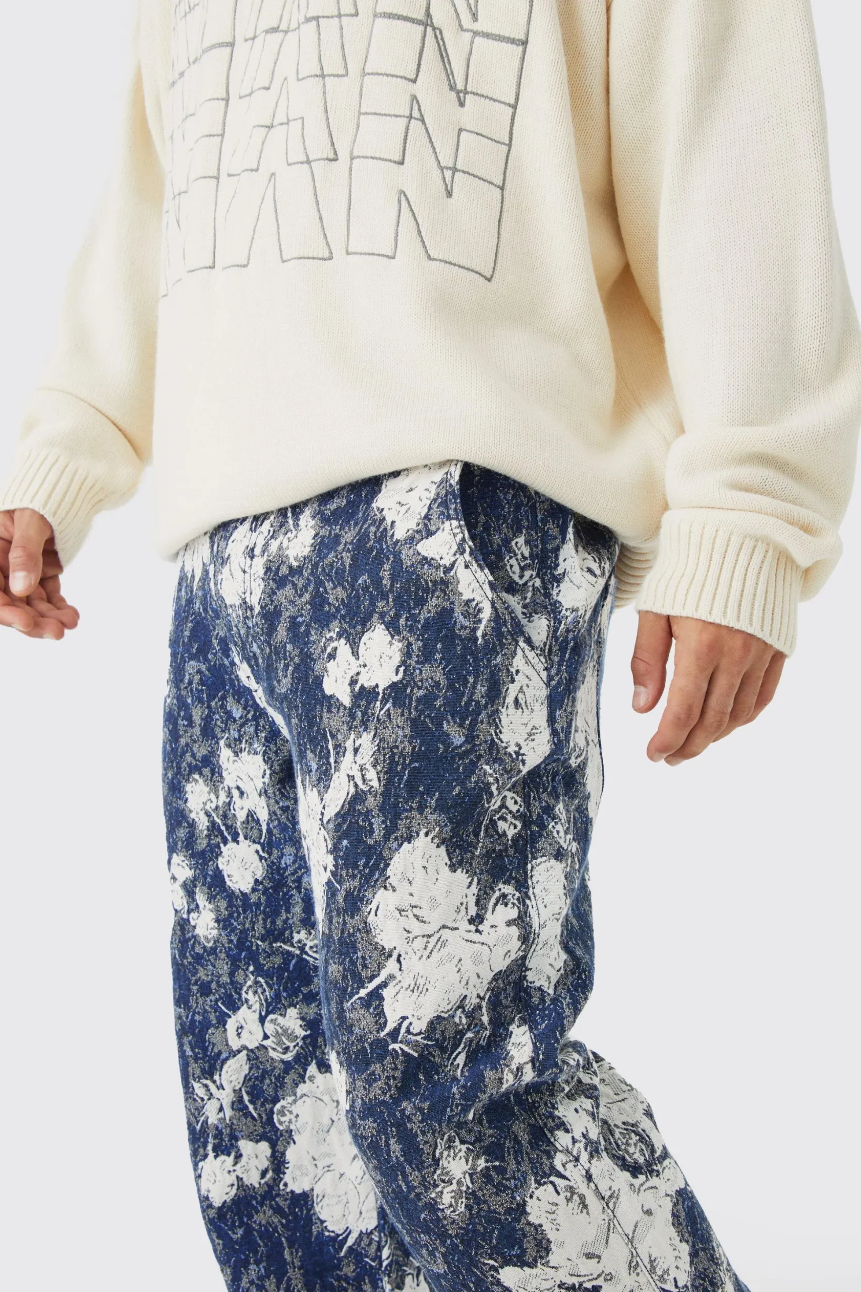 Relaxed Fit Tapestry Trouser | BoohooMAN UK