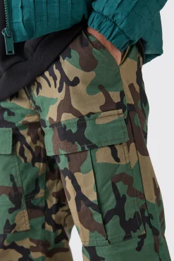Relaxed Gusset Ripstop Camo Cargo Trouser | BoohooMAN UK