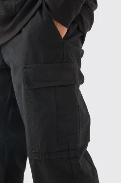 Relaxed Multi Cargo Ripstop Trouser With Woven Tab | BoohooMAN UK