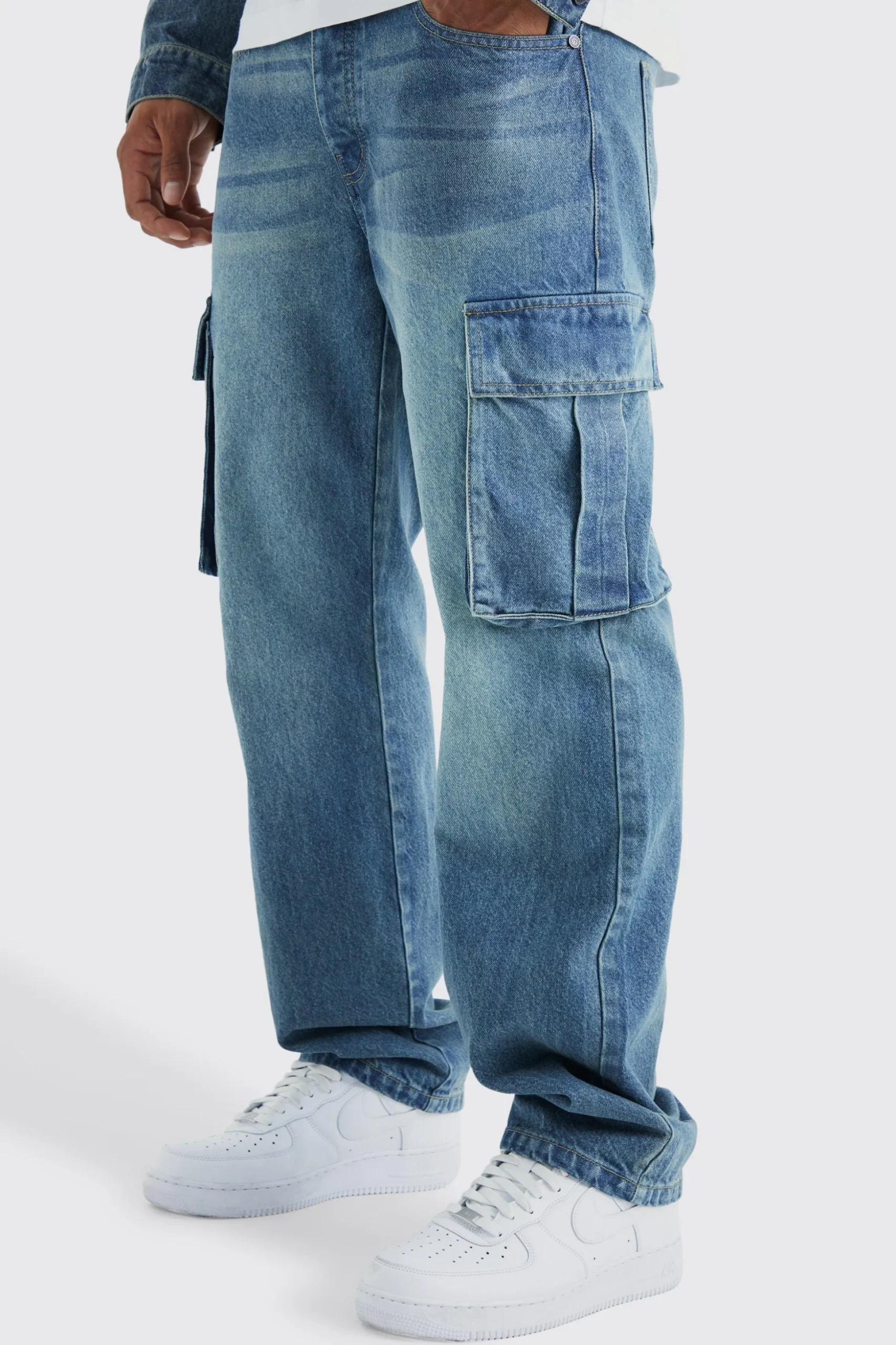 Relaxed Rigid Cargo Jeans | BoohooMAN UK