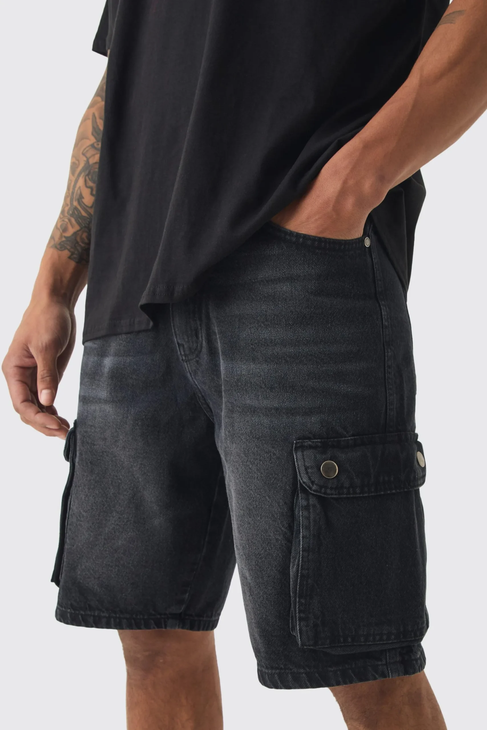 Relaxed Rigid Cargo Shorts | BoohooMAN UK