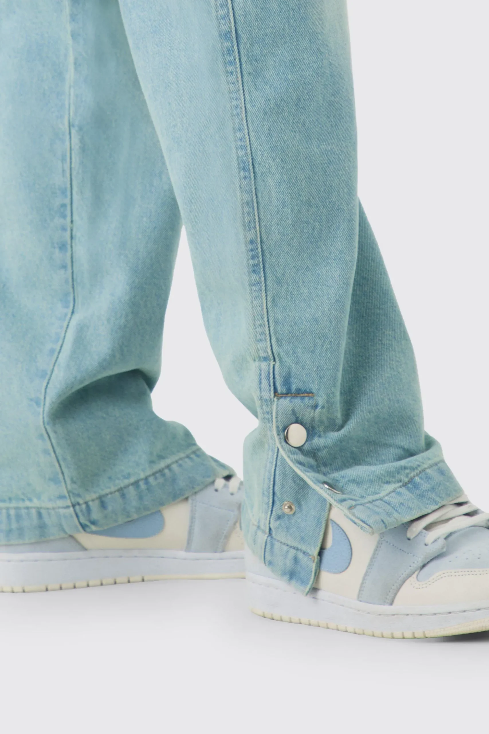 Relaxed Rigid Popper Hem Cargo Jeans | BoohooMAN UK