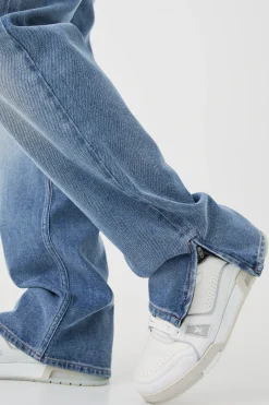 Relaxed Rigid Zip Hem Jeans | BoohooMAN UK