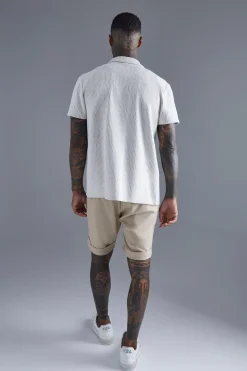 Short Sleeve Animal Textured Shirt | BoohooMAN UK