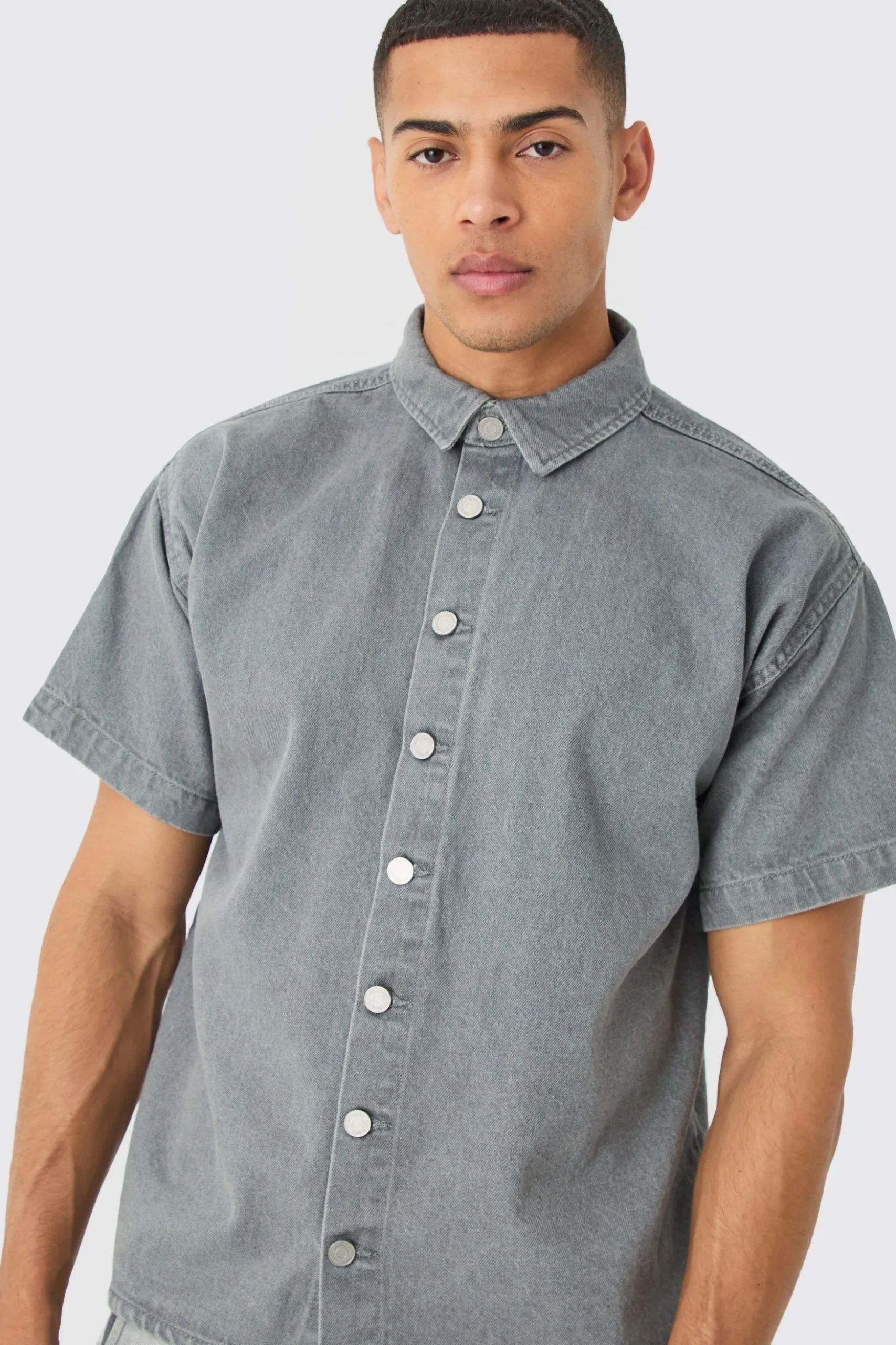 Short Sleeve Boxy Fit Denim Shirt | BoohooMAN UK