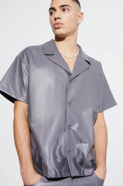 Short Sleeve Boxy Flame Hem Shirt | BoohooMAN UK