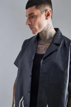 Short Sleeve Boxy Flame Hem Shirt | BoohooMAN UK