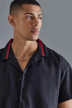 Short Sleeve Boxy Poplin Official Shirt | BoohooMAN UK