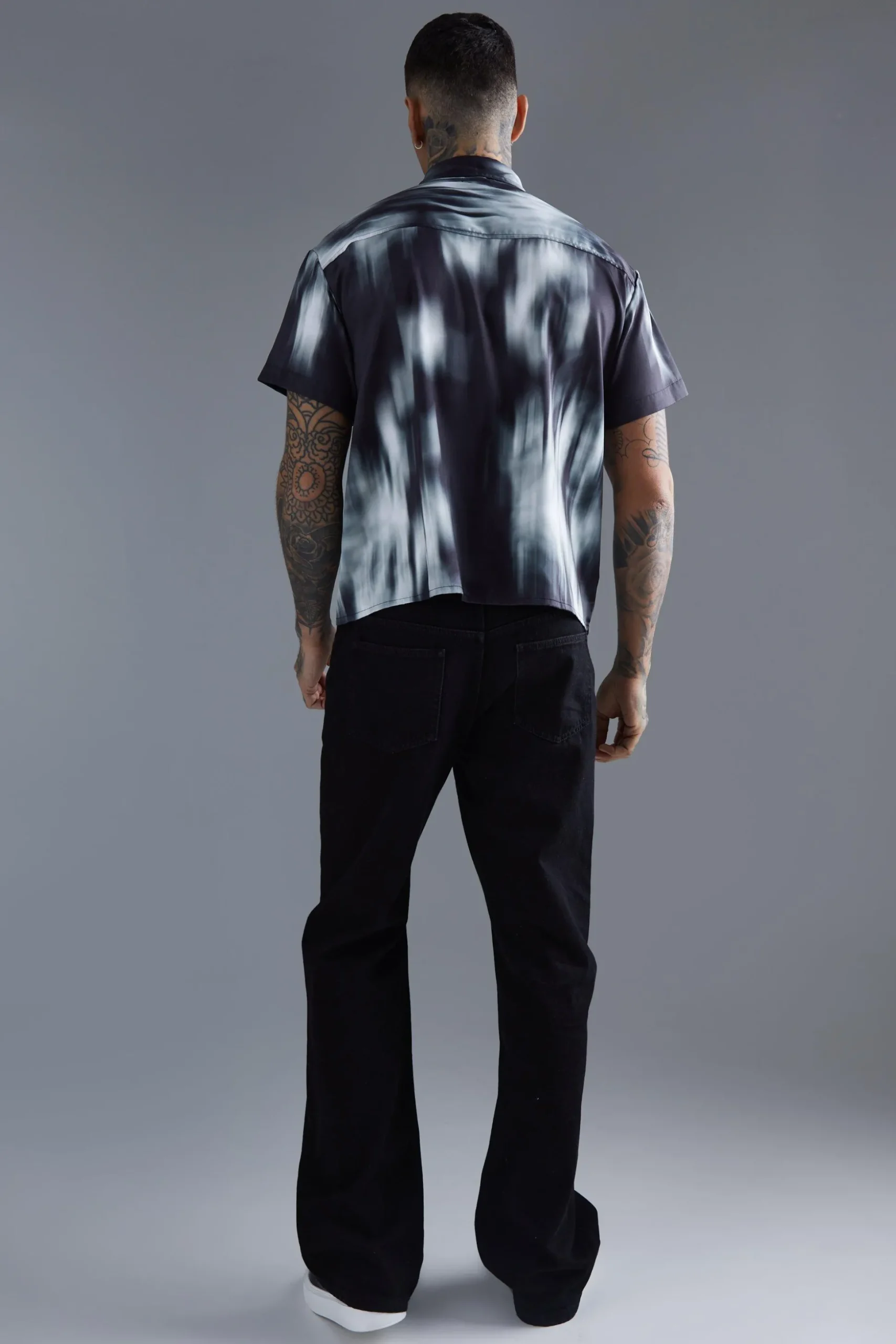 Short Sleeve Boxy Satin Tie Dye Shirt | BoohooMAN UK