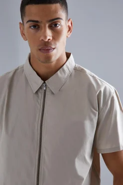 Short Sleeve Boxy Zip Shirt | BoohooMAN UK