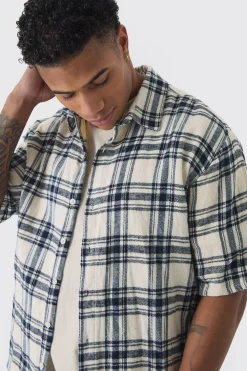 Short Sleeve Checked Oversized Shirt | BoohooMAN UK
