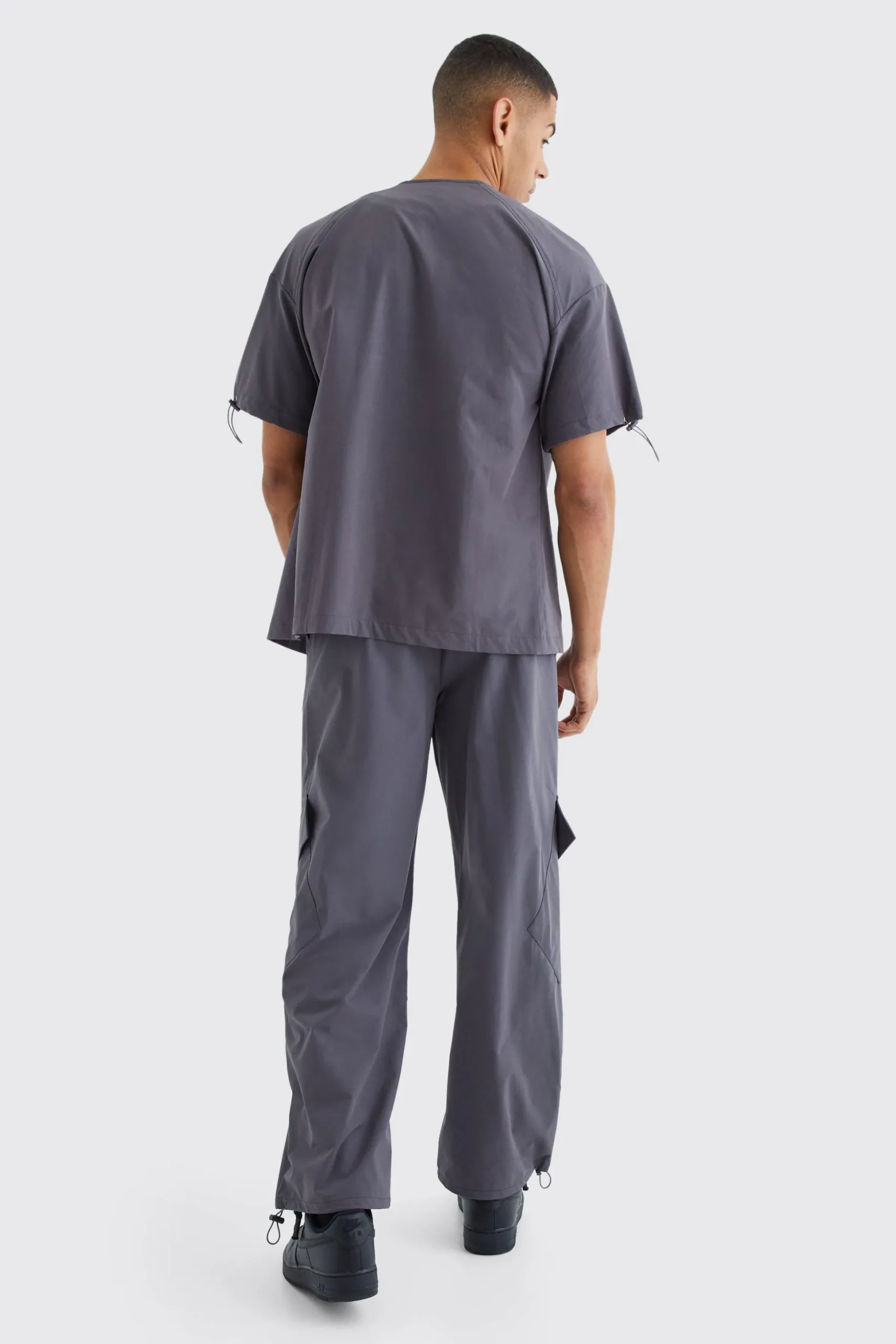 Short Sleeve Collarless Technical Zip Shirt | BoohooMAN UK