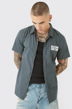 Short Sleeve Concealed Placket Moto Poplin Shirt | BoohooMAN UK