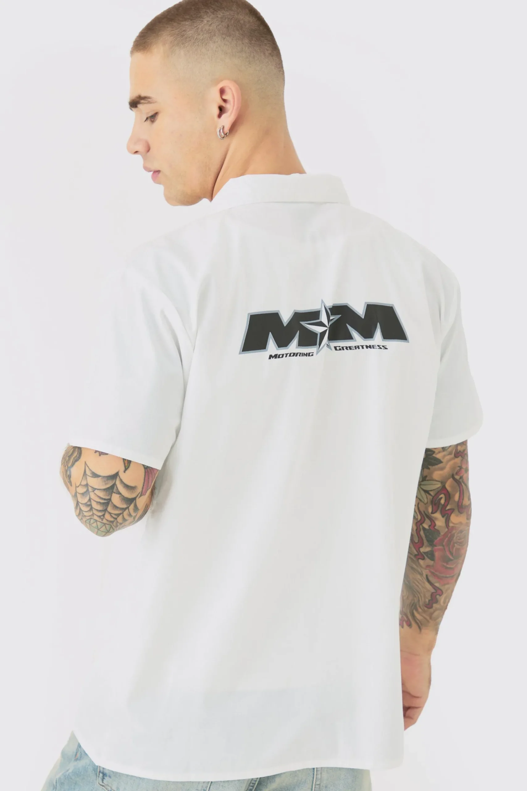 Short Sleeve Concealed Placket Moto Poplin Shirt | BoohooMAN UK