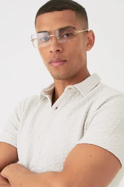 Short Sleeve Geo Muscle Fit Shirt | BoohooMAN UK