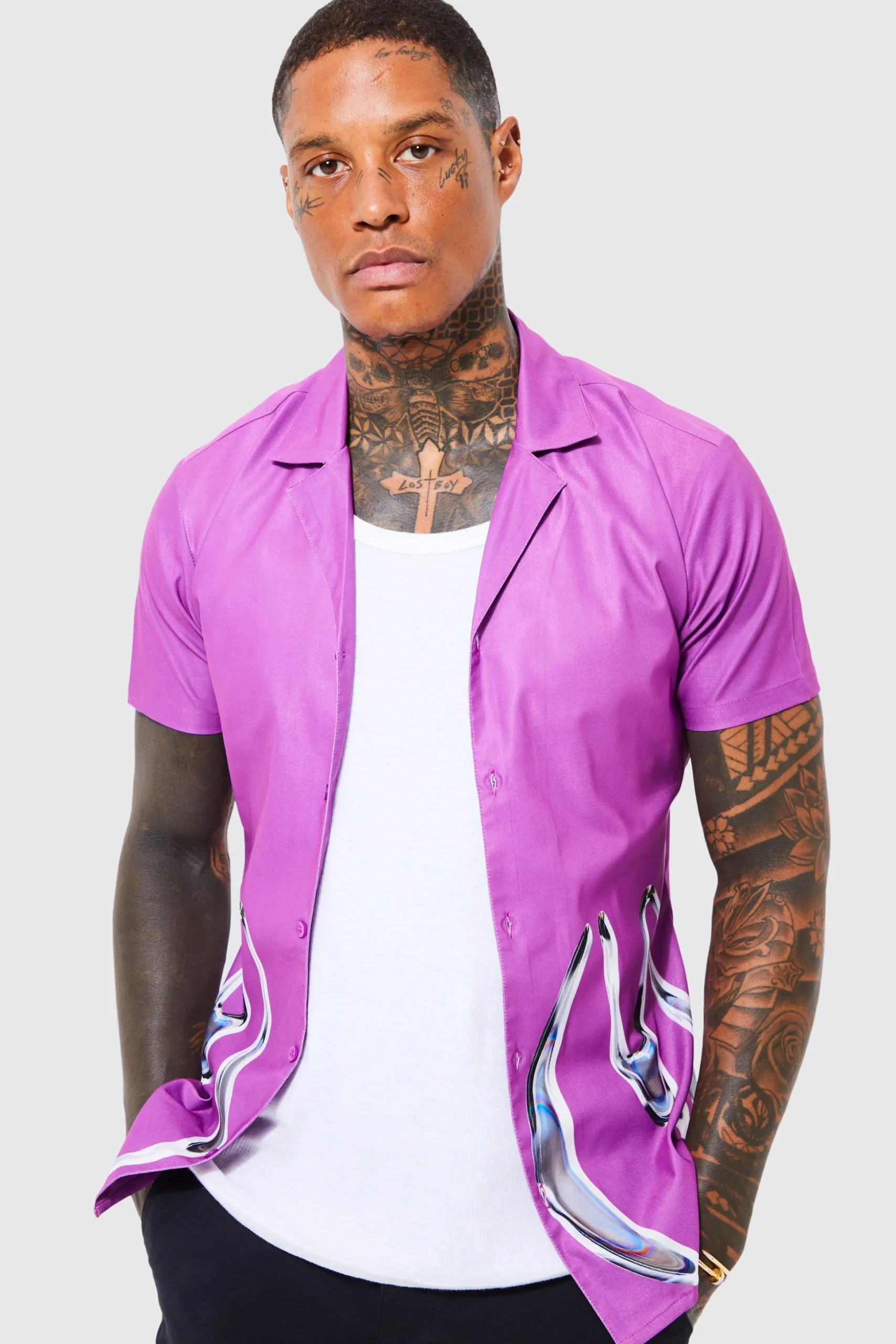 Short Sleeve Muscle Graphic Shirt | BoohooMAN UK
