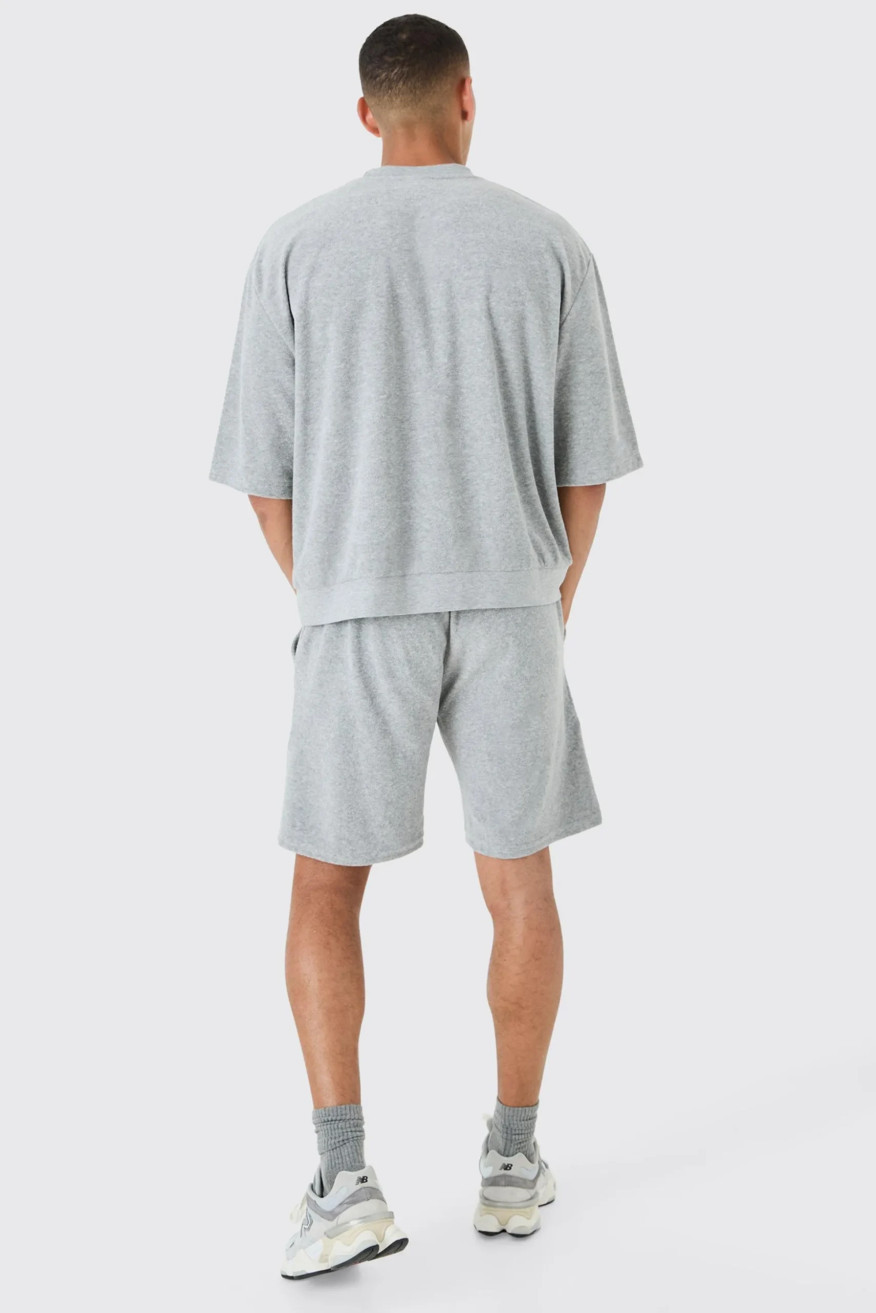 Short Sleeve Oversized Boxy Towelling Sweatshirt | BoohooMAN UK