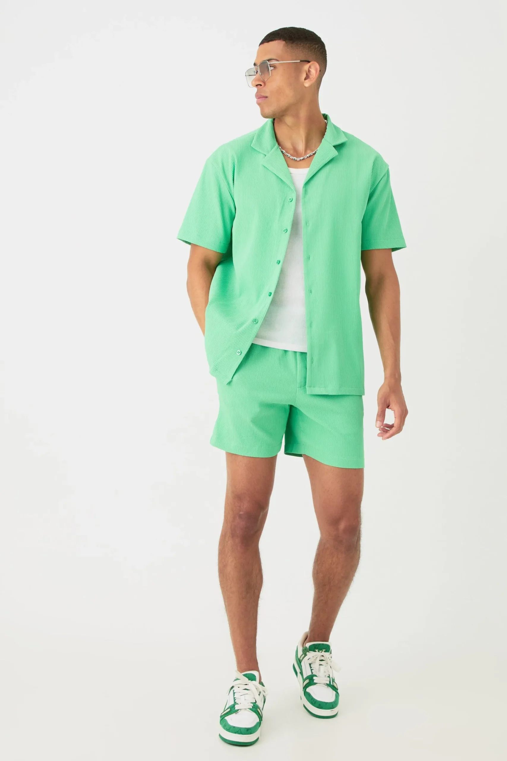 Short Sleeve Oversized Lightweight Pleat Shirt & Short Set | BoohooMAN UK