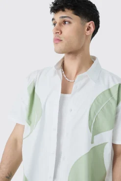 Short Sleeve Oversized Poplin Leaf Applique Shirt | BoohooMAN UK