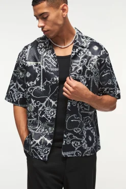 Short Sleeve Oversized Printed Revere Shirt | BoohooMAN UK