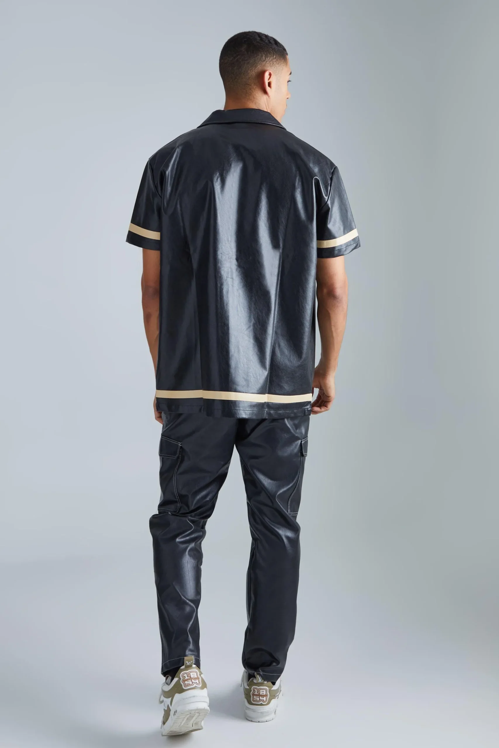 Short Sleeve Oversized Pu Border Shirt | BoohooMAN UK