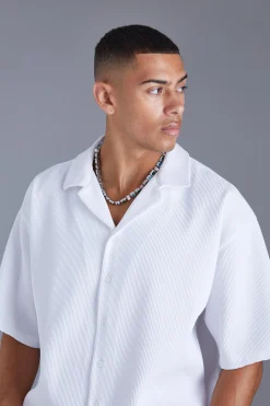 Short Sleeve Revere Oversized Fit Pleated Shirt | BoohooMAN UK