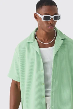 Short Sleeve Revere Oversized Pleated Shirt | BoohooMAN UK