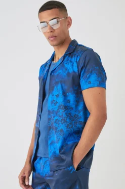 Short Sleeve Satin Tile Shirt & Short | BoohooMAN UK
