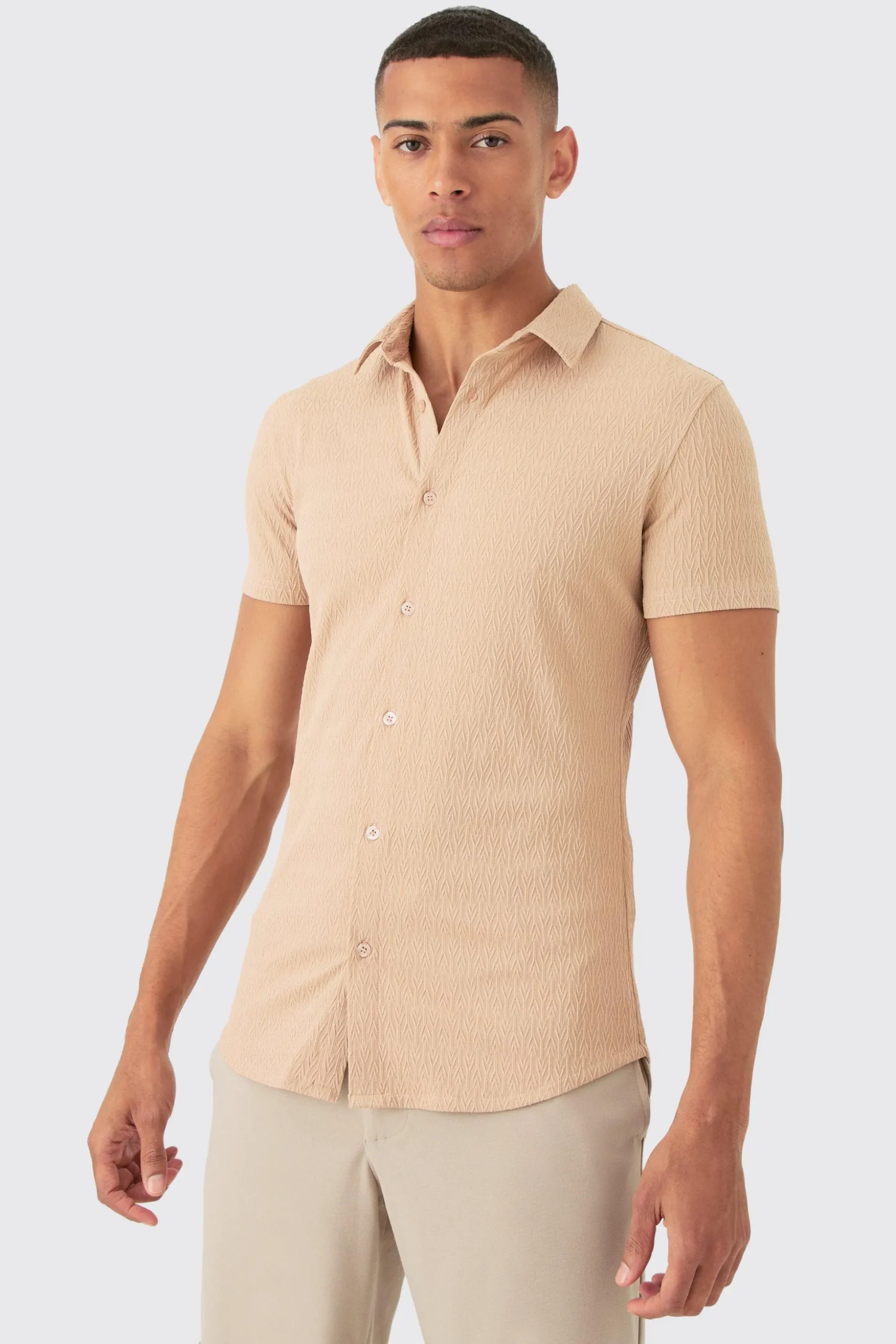 Short Sleeve Textured Detail Muscle Fit Shirt | BoohooMAN UK