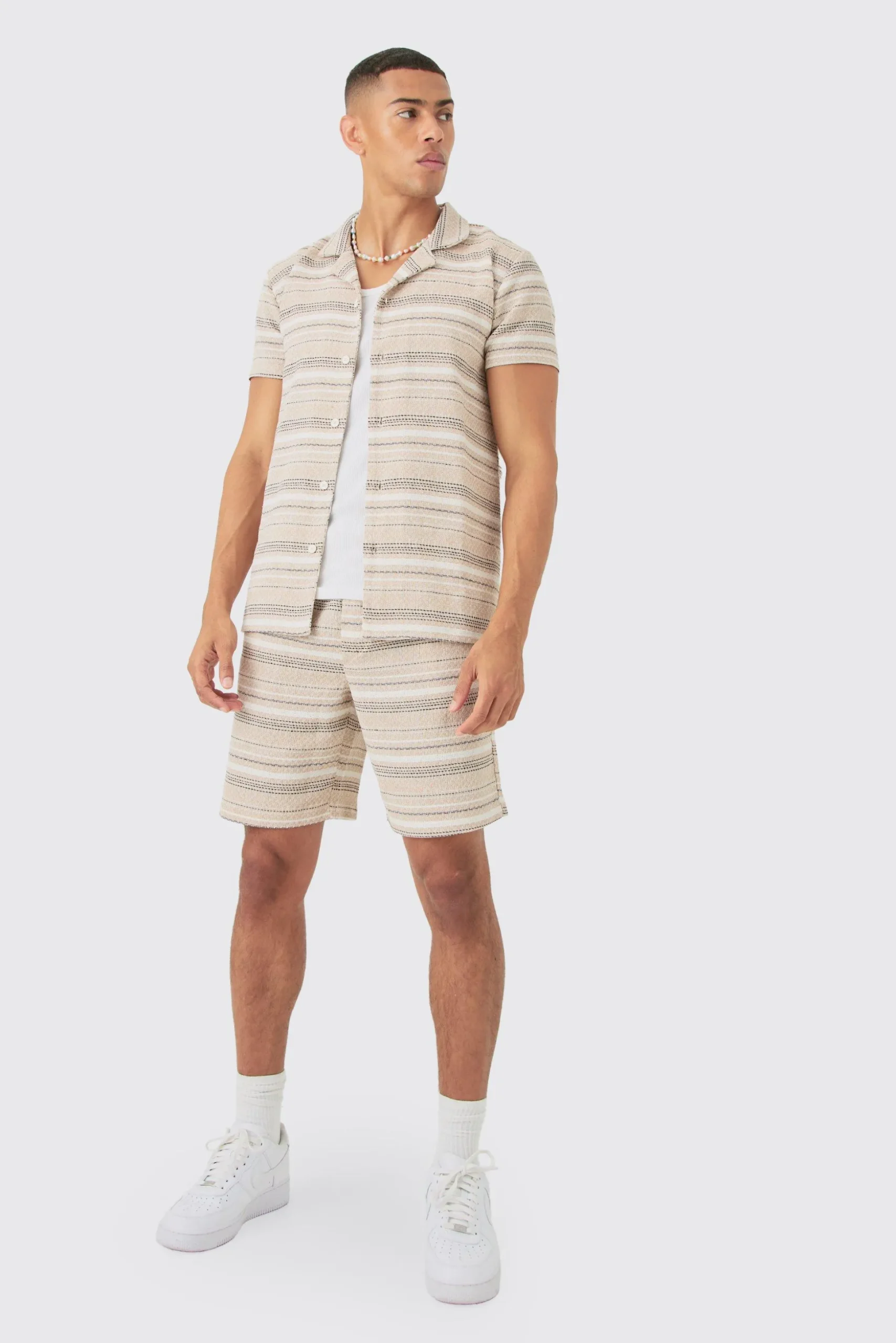 Short Sleeve Textured Stripe Shirt & Short Set | BoohooMAN UK