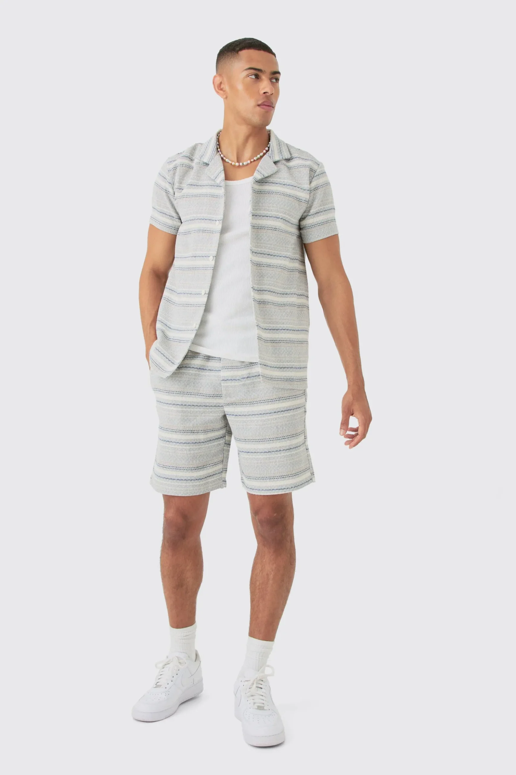 Short Sleeve Textured Stripe Shirt & Short Set | BoohooMAN UK