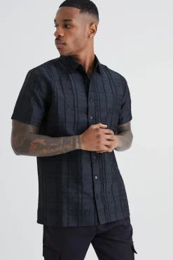 Short Sleeve Textured Tonal Check Shirt | BoohooMAN UK