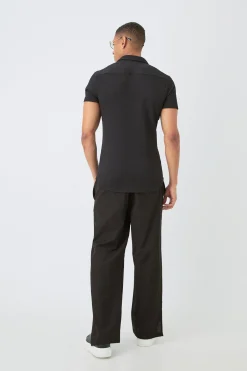 Short Sleeve Triangle Geo Muscle Fit Shirt | BoohooMAN UK
