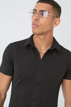 Short Sleeve Triangle Geo Muscle Fit Shirt | BoohooMAN UK