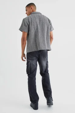 Short Sleeve Zig Zag Contrast Boxy Shirt | BoohooMAN UK