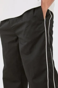 Side Stripe Split Hem Straight Leg Trousers | BoohooMAN UK