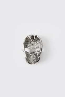 Silver Skull Brooch | BoohooMAN UK